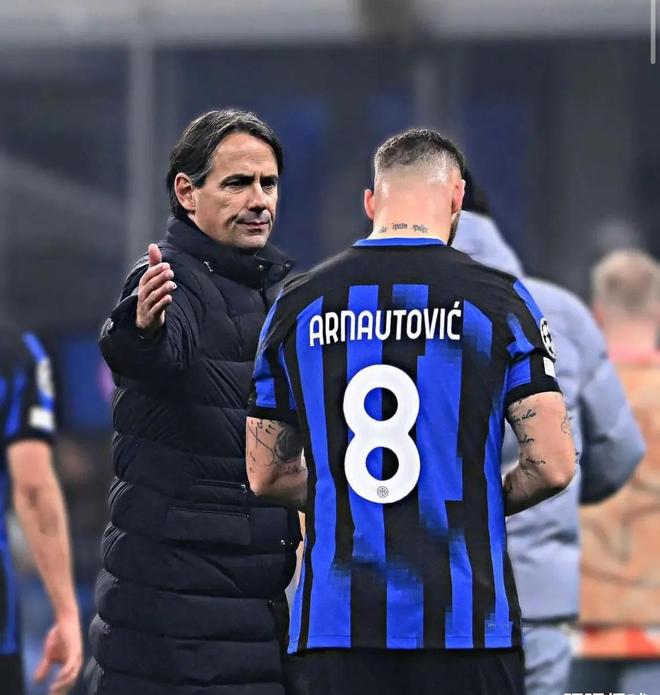 曼联内部的 曼联内部的